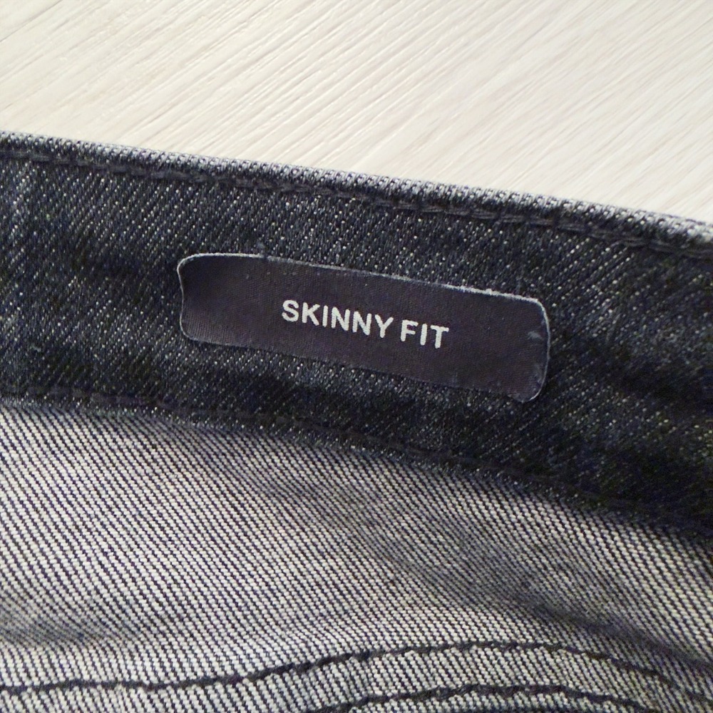Judy Blue Size 11/30 High Rise Tummy Control Skinny Jeans Black Denim - Picture 8 of 9